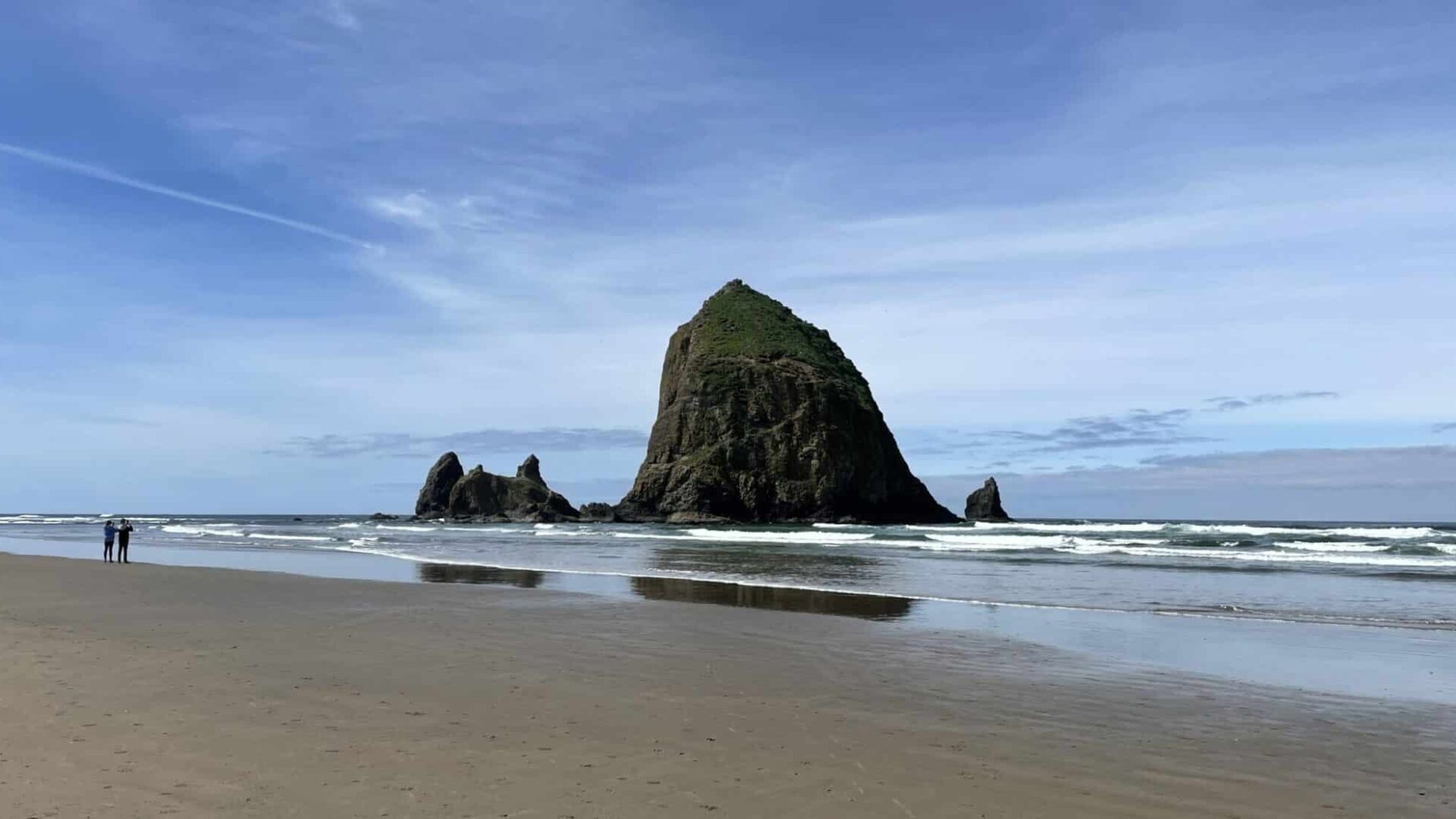 Haystack Rock in Cannon Beach with sandy beaches