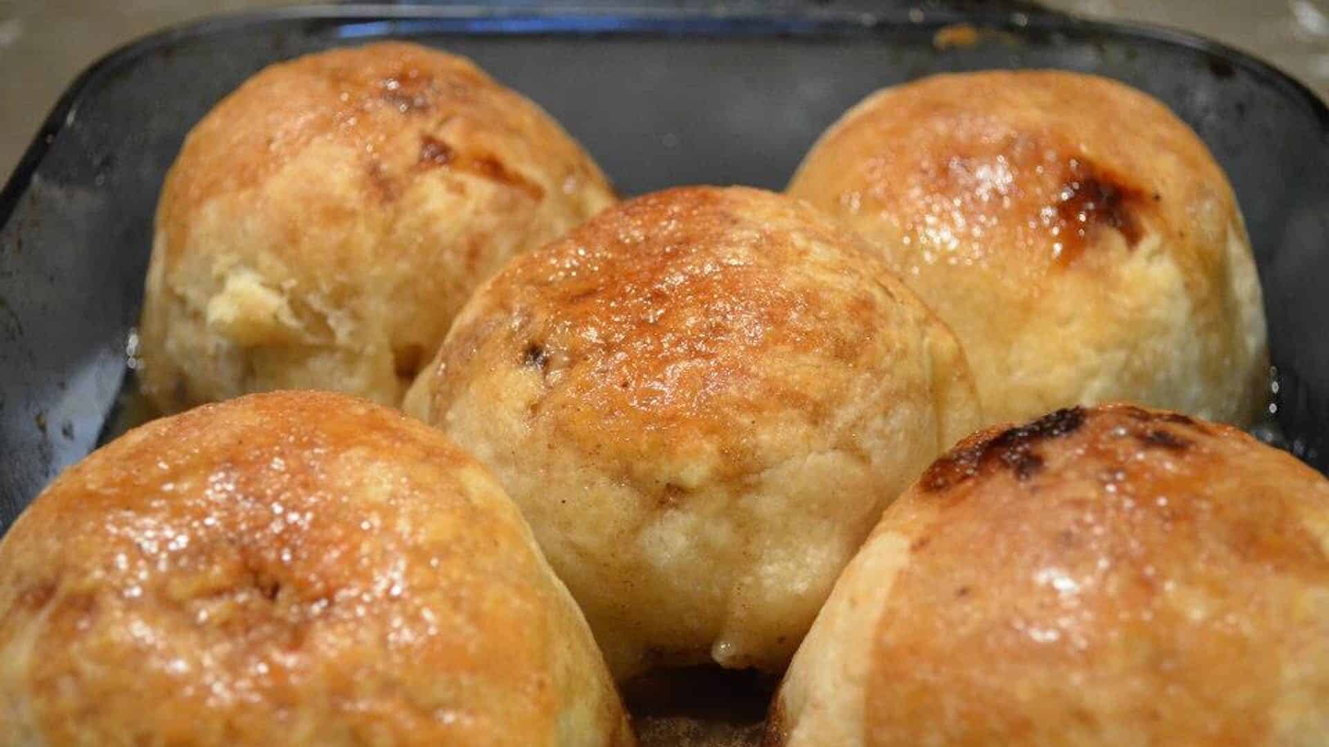 5 golden Apple Dumplings