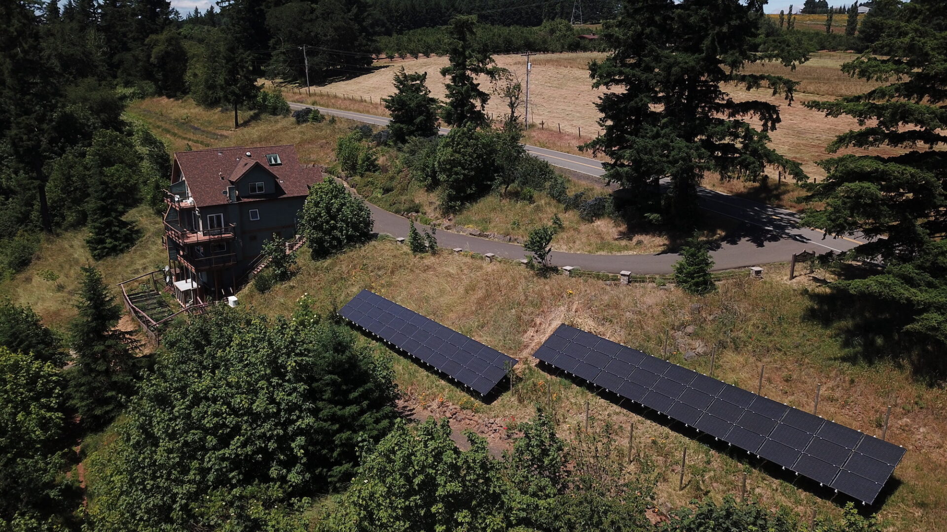 aerial view of Chehalem Ridge Bed and Breakfast solar array
