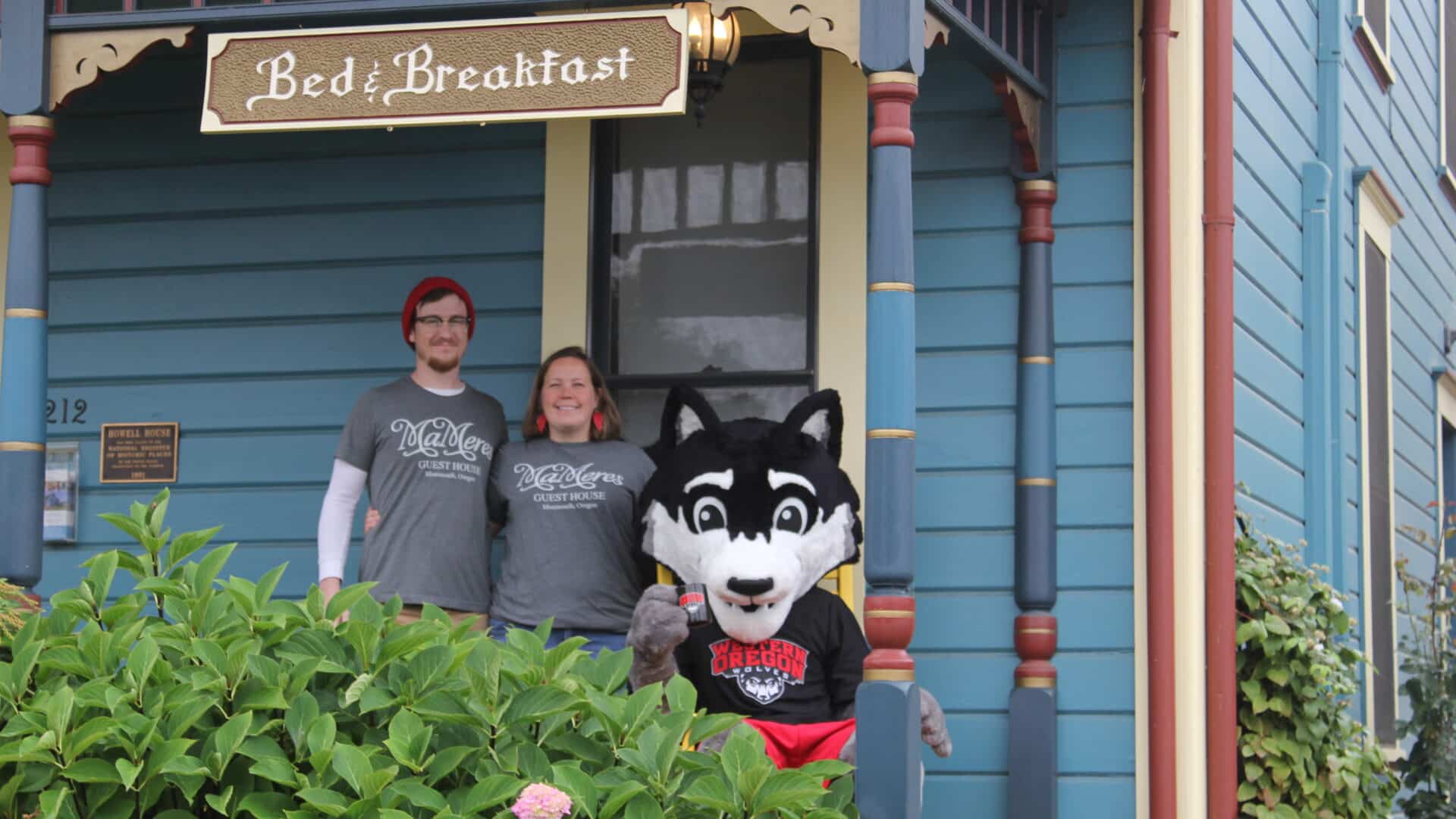 Meet the innkeepers at MaMere's Guest House: Emily and Eli visited by Wolfie from Western Oregon University