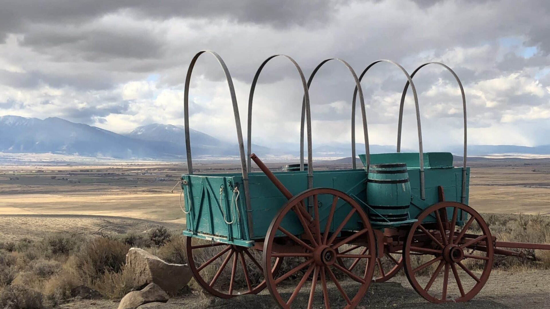 Covered Wagon without canopy on the oregon Trail