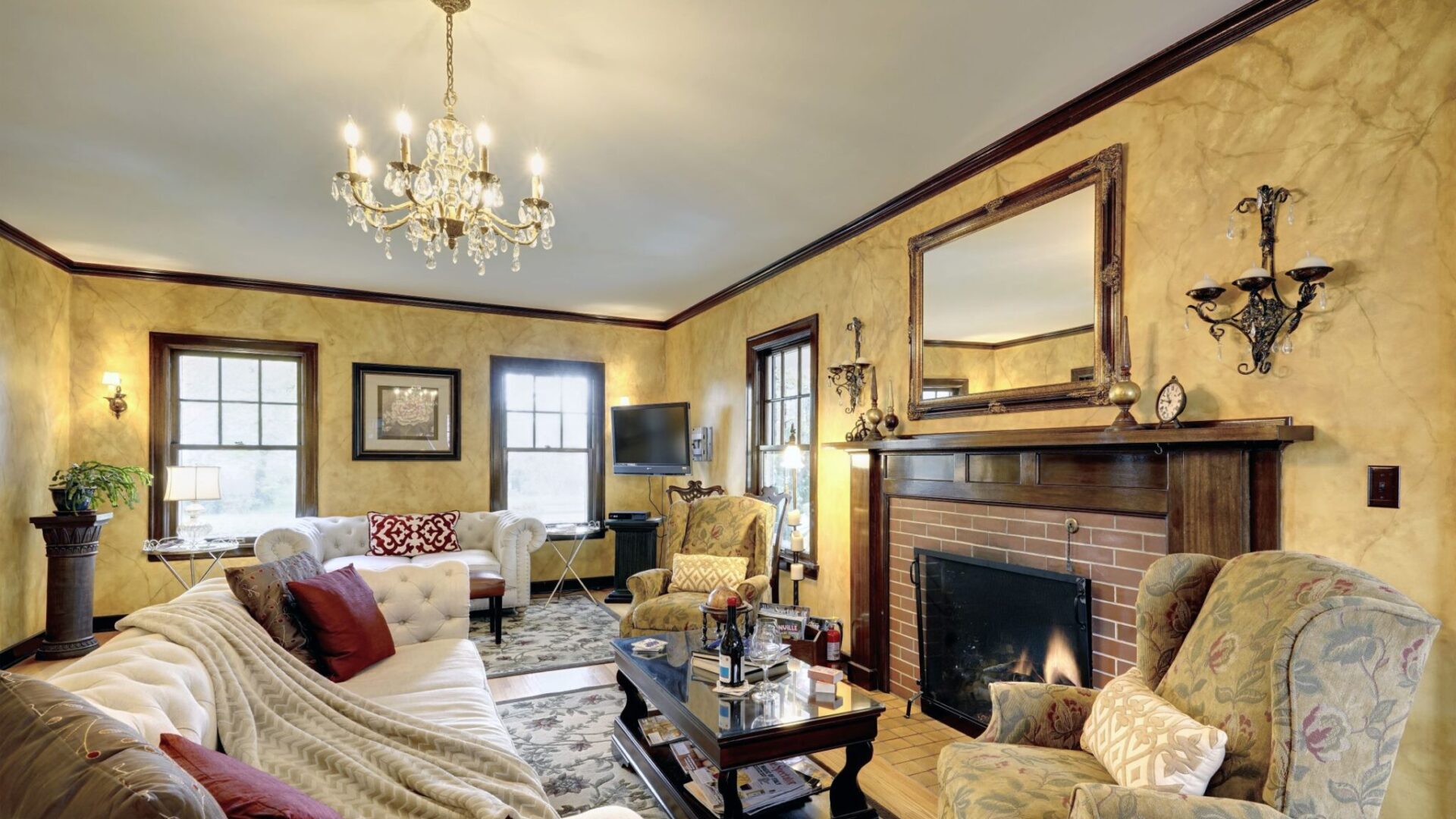 A'Tuscan Estate great room